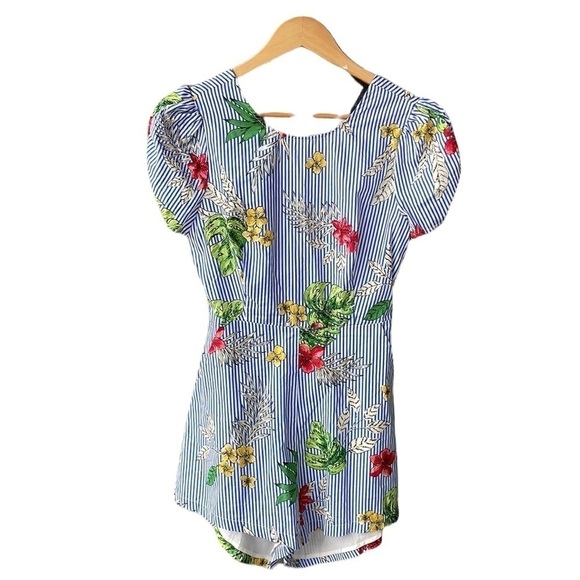 Lush Pants - Lush Romper Shorts Floral Blue Stripe Cap Sleeve Bohemian Preppy Spring Sz Small